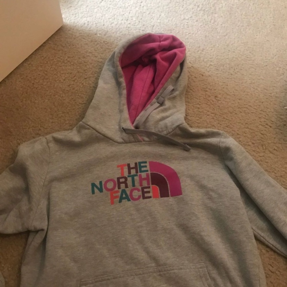 Barely used North face Hoodie